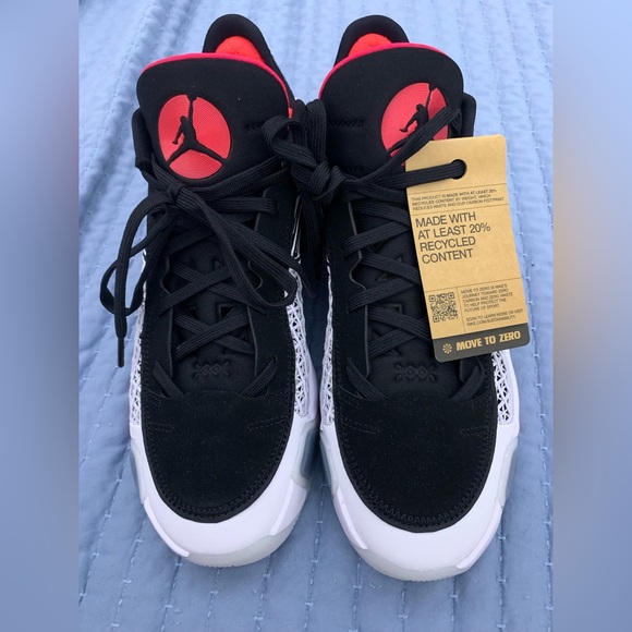 NWT Men’s Size 10 Jordan Basketball Sneakers - Picture 3 of 8